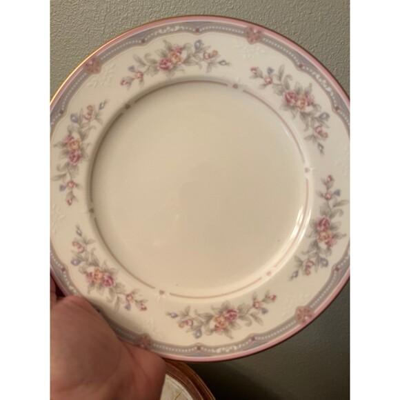 Set of 3 Noritake Sestina Bone China Salad Plates - Picture 5 of 7